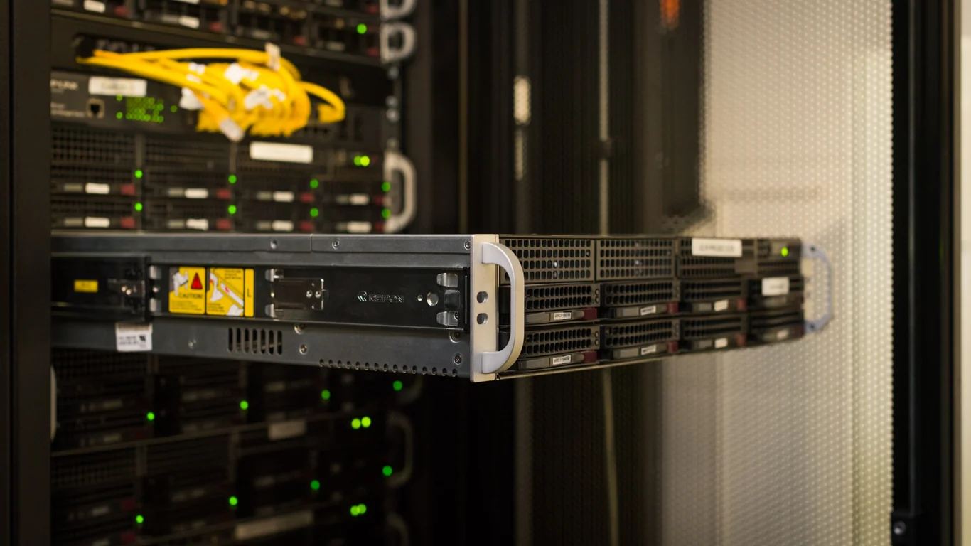 Business Dedicated Server - Standort FRA4 nLighten