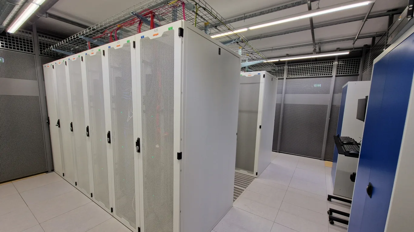 Own 12-rack server cage – cold aisle view – FRA1 location